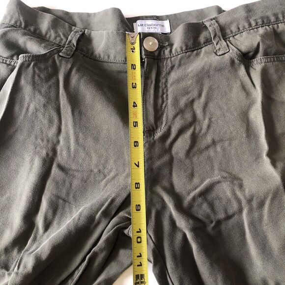 Liz Claiborne Petite Classic Olive Green Capri Pants Size 10P - Picture 6 of 12